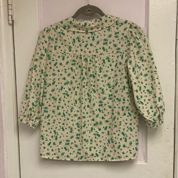 Donating tomorrow: Carnation print blouse by Olive Clothing - Picture 3 of 5